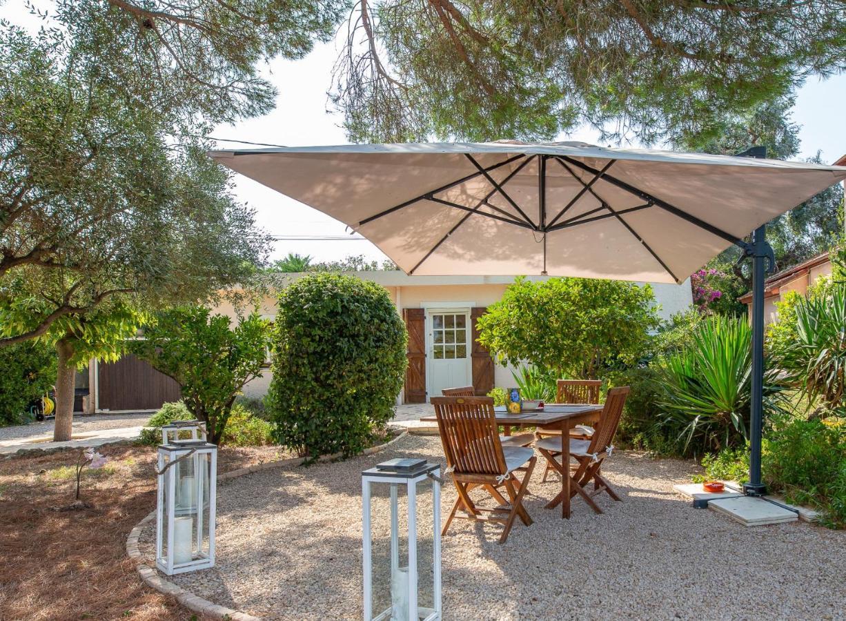 Haus Mit Garten Ueber Der Bucht Von Cannes Vallauris Exterior foto