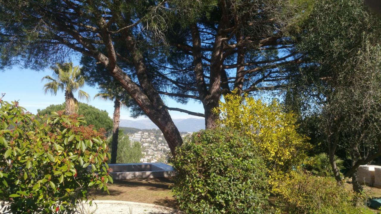 Haus Mit Garten Ueber Der Bucht Von Cannes Vallauris Exterior foto