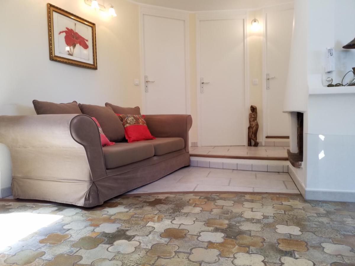 Haus Mit Garten Ueber Der Bucht Von Cannes Vallauris Exterior foto